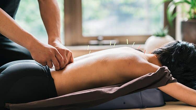 The Pros and Cons of Offering Acupuncture at Home